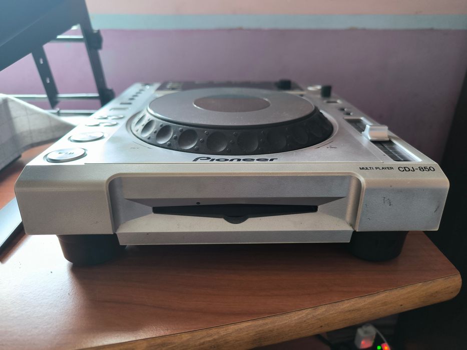 2x Pioneer CDJ-850-S (Сребристи) + 2x UDG чанти + Премиум Neo d+ кабели