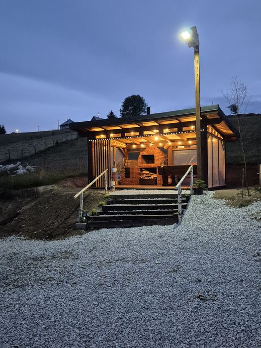 Cabana de închiriat