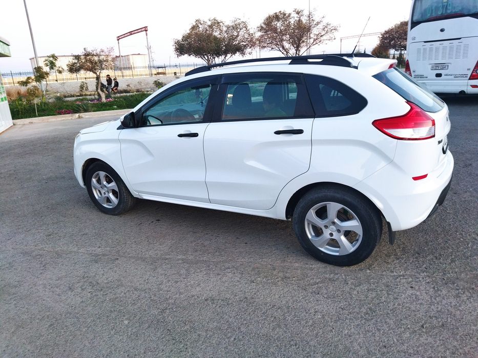 Афтомамиль Лада Икрей