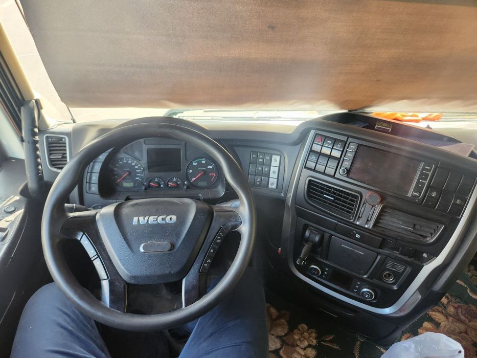 Тягач IVECO фура дизель 460 мега 2015. Tigach Iveco 460 avtomat Fura