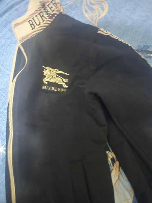 Отдам бесплатно детские вещи