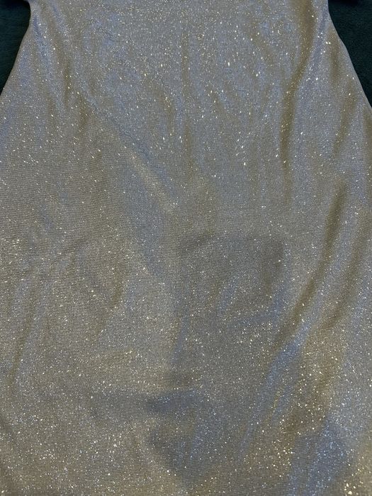 продам платье на девочку