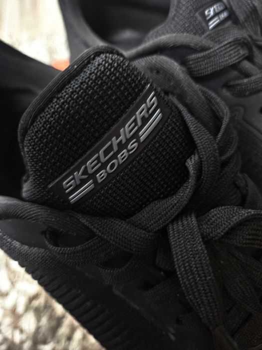 Adidasi dama Skechers,marimea 37,5