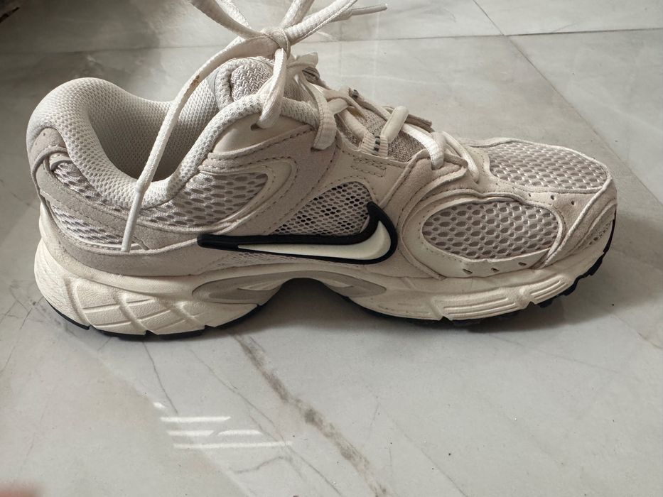 Запазени маратонки Nike
