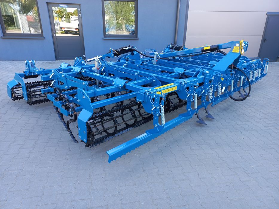 Combinator , cultivator ,compactor Agripol 5 m Botosani • OLX.ro