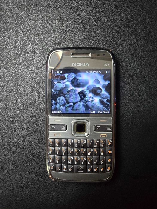 Nokia E72 Metal Gray