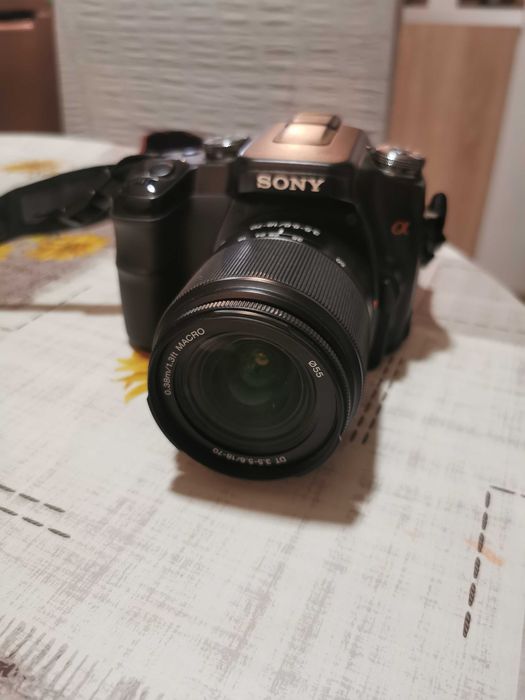 Sony dslr-a100 digital camera