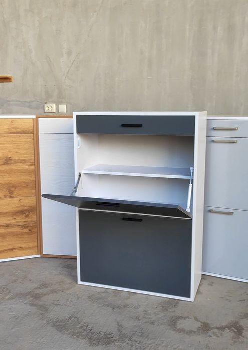 Обувьной. Oyoq kiyim  shkafi. Podobuv. Obuvnitsa..