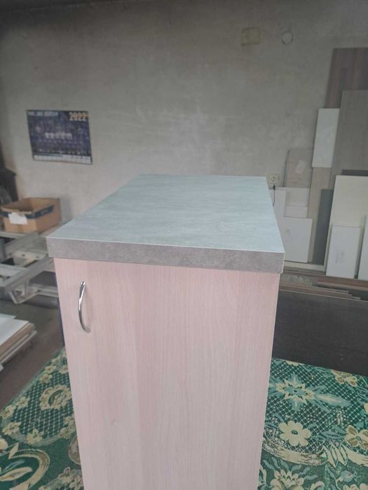 Кухненски шкаф .