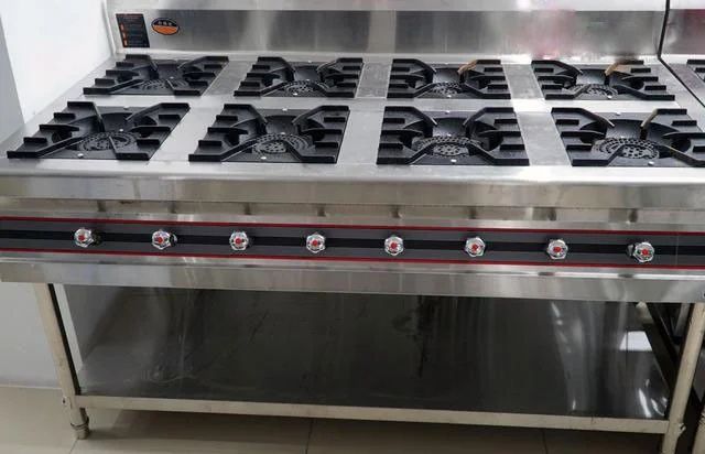 Газовая плита 8 конфорная новая, печь