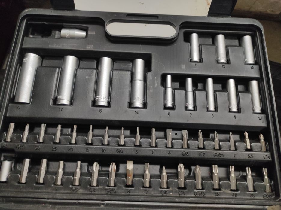 Tubulare și biți, cu clichet, trusa completa