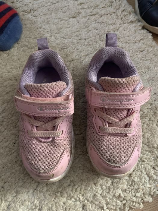 Adidasi Champion fetite nr. 22