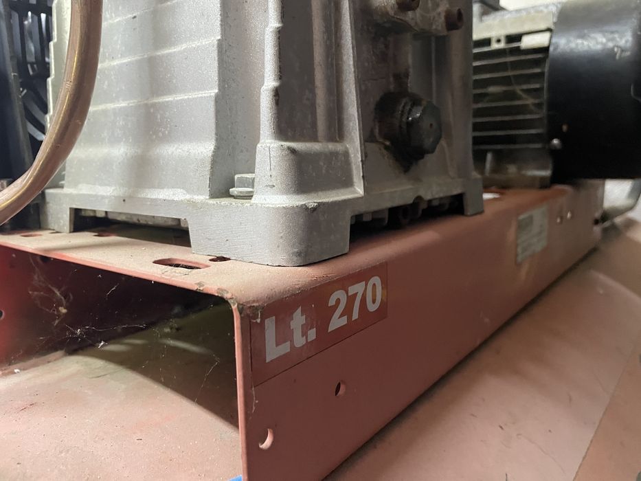 Compresor Nuair 270L trifazic 400v