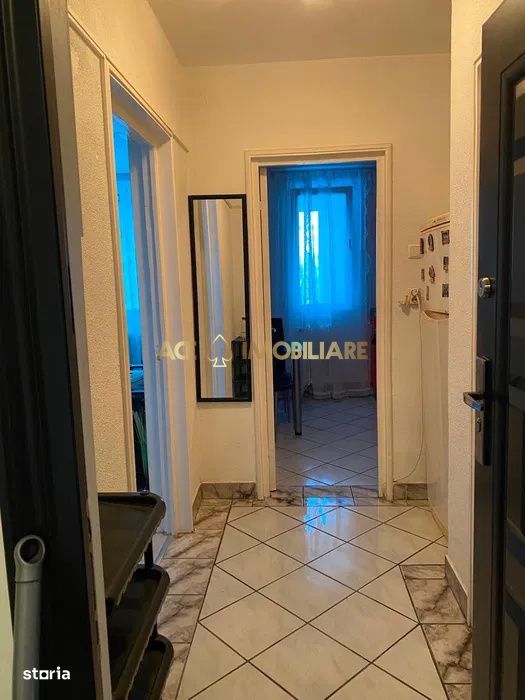 2 Camere de inchiriat | Salajan | Metrou |