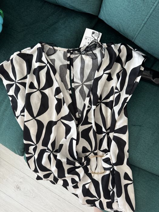 Set zara nou cu eticheta, doar probat