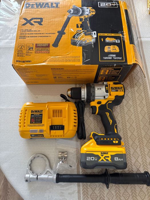 Шуруповерт дрель Dewalt DCD 1007WW1