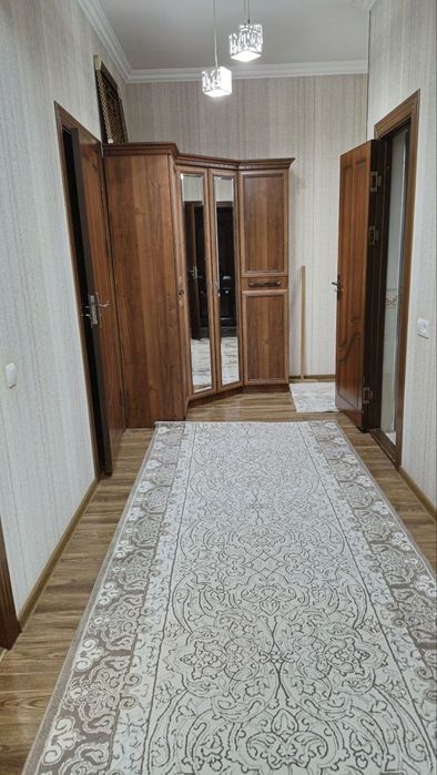 Срочно сдаëтся квартира в аэропорту 3 ком на 6 этаже