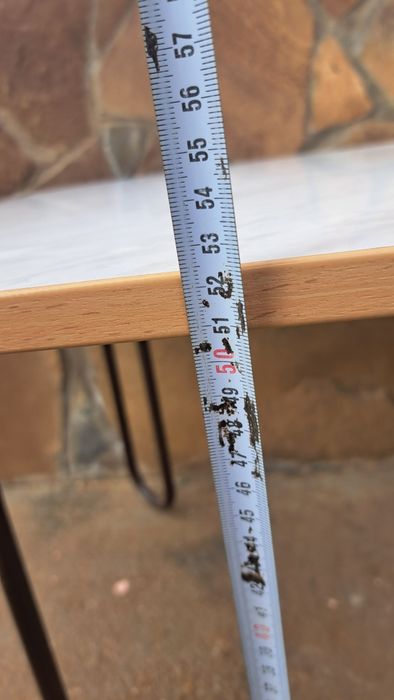 Столик удобный. Бу,