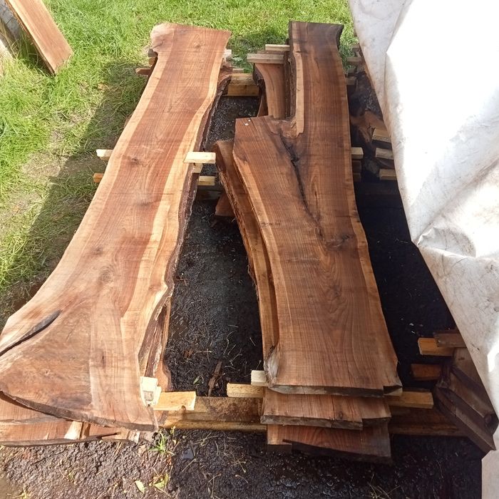 Blaturi nuc și cires