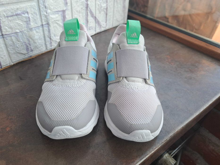детски маратонки Adidas,кецове,спортни обувки,адидас,ном.30 за момче