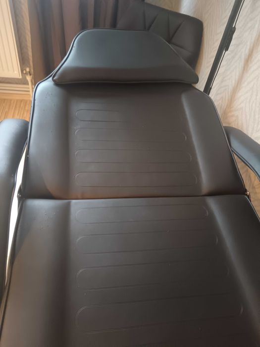 Pat, scaun cosmetica, tatuaj,masaj