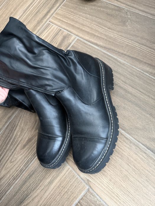 Кожени ботуши над коляното 39