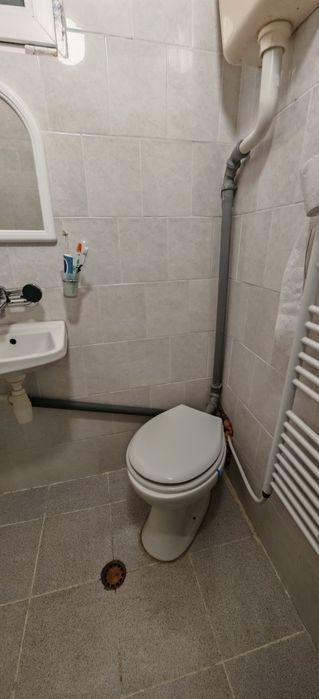 Продавам Къща в Беренде