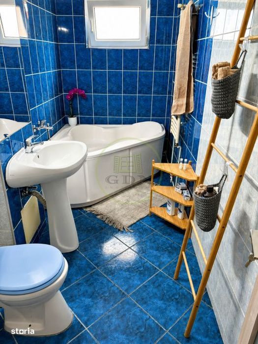 INCHIRIERE APARTAMENT 3 camere pet friendly Astra Brasov cu loc de par