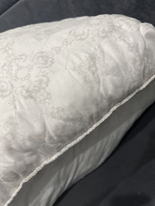 Продам подушки лебяжий пух