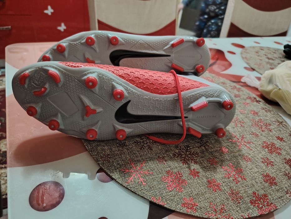 Ghete Fotbal  Nike Phantom VSN Nr 46