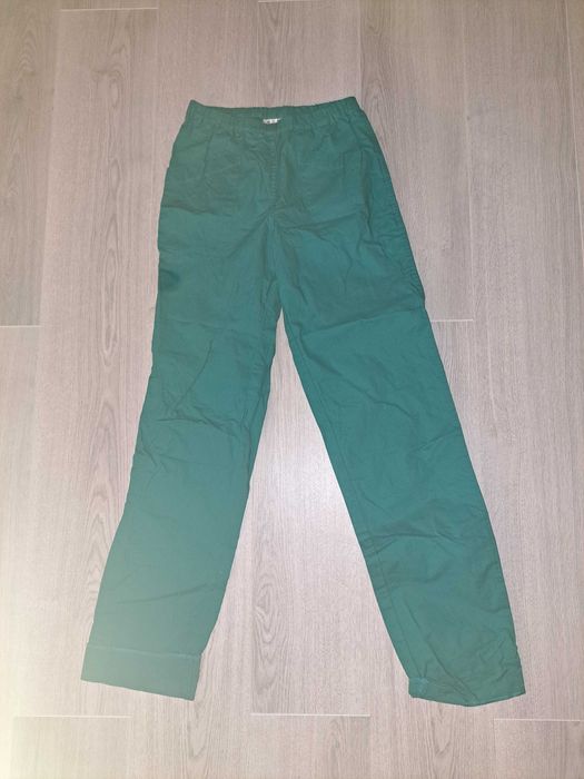 costum uniforma spital