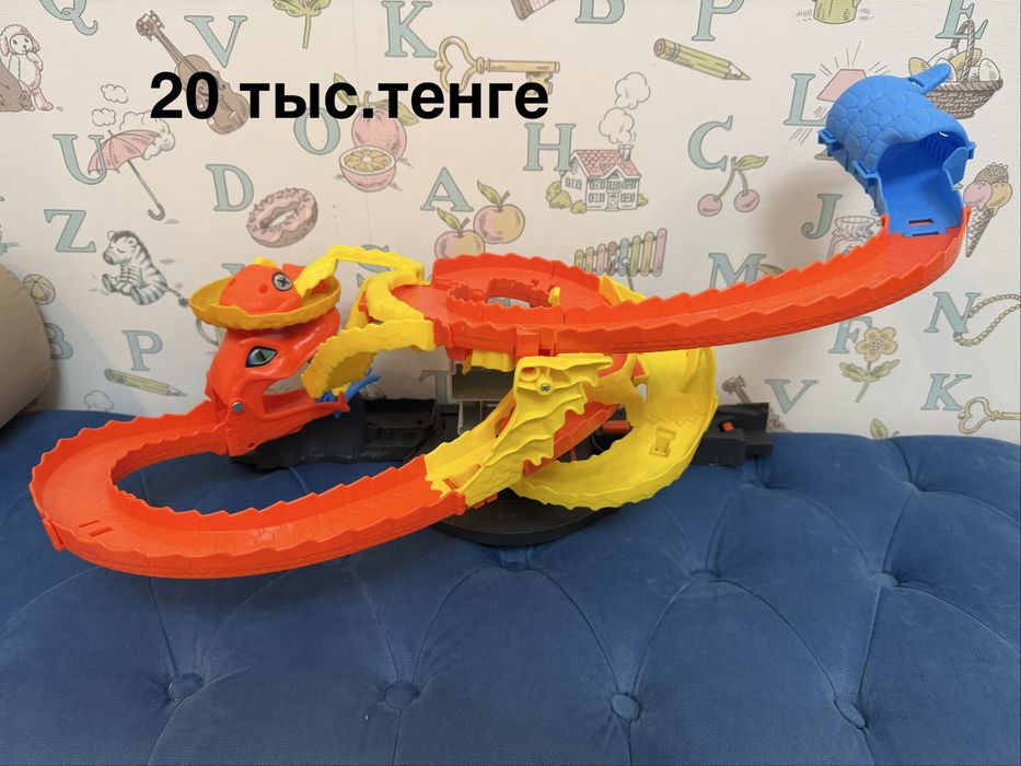 Продам треки hot wheels