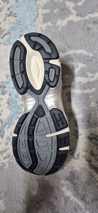 Adidași ASICS ,mărimea 37