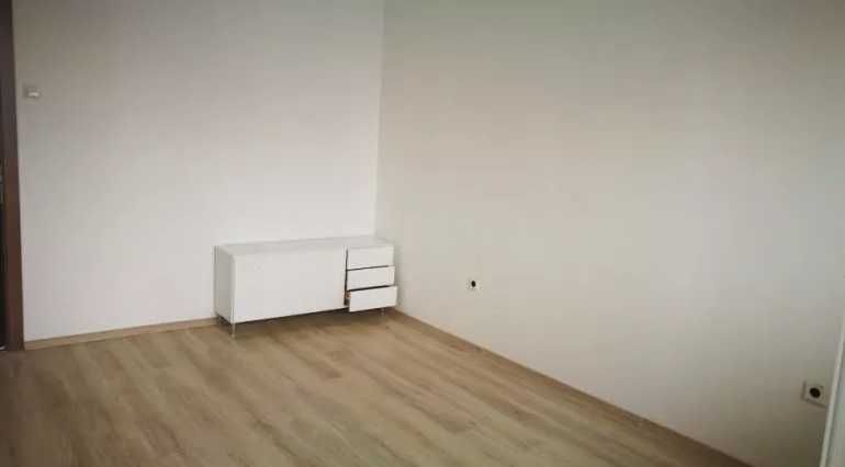 Дава се под наем Двустаен апартамент в Бургас, Славейков - 55 кв.м за 150 € - Снимка #7