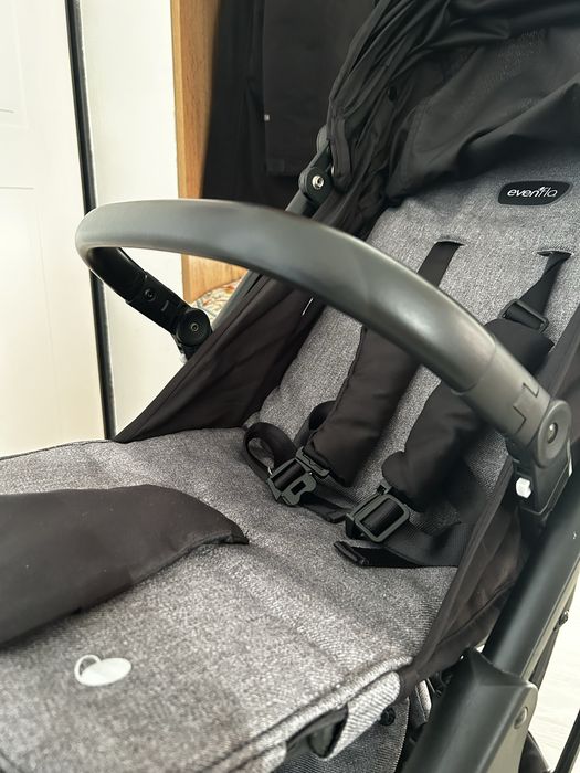 Прогулочная коляска Evenflo