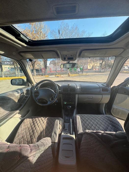 Subaru Forester 2000год европеец