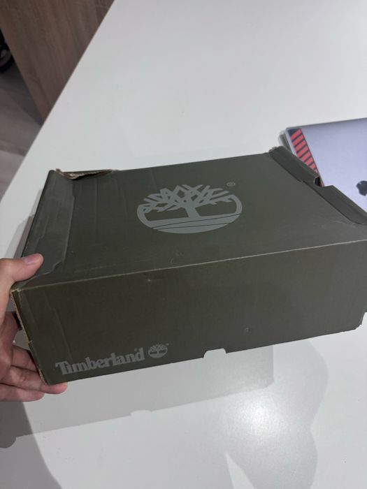 Продам Timberland ботинки (39-40 размер)