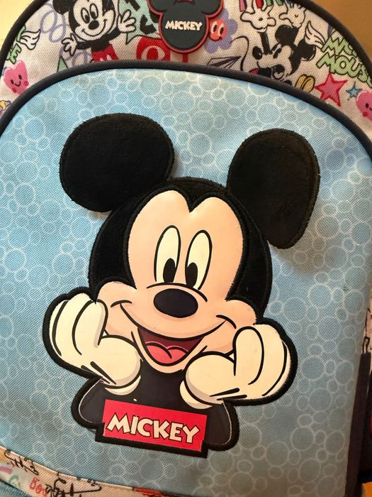 Ghiozdan troler, Mickey Mouse Be Cool, 2 roti duble, 3 compartimente