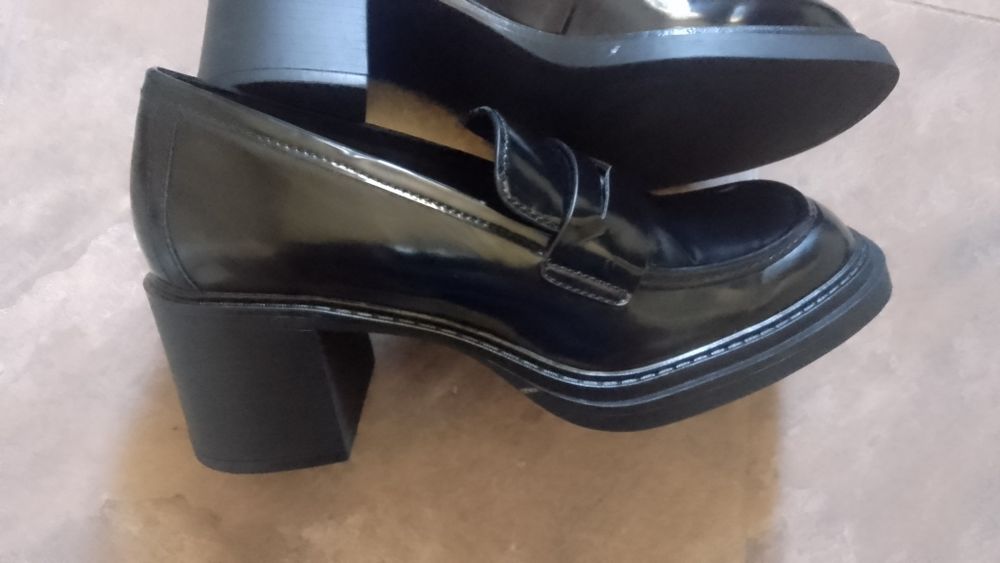 Дамски обувки нови