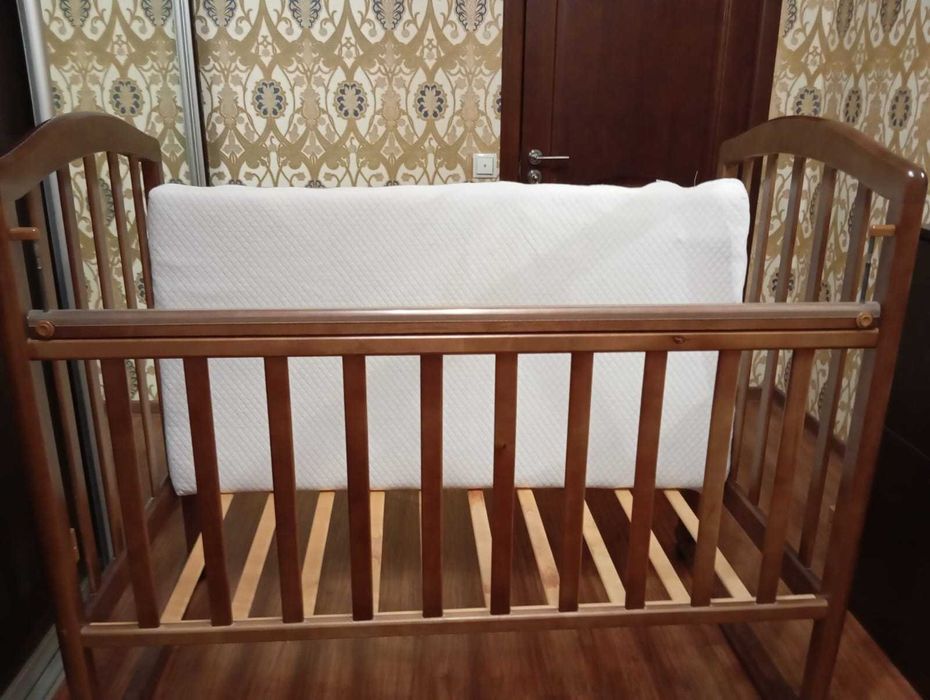 кровать детская деревянная