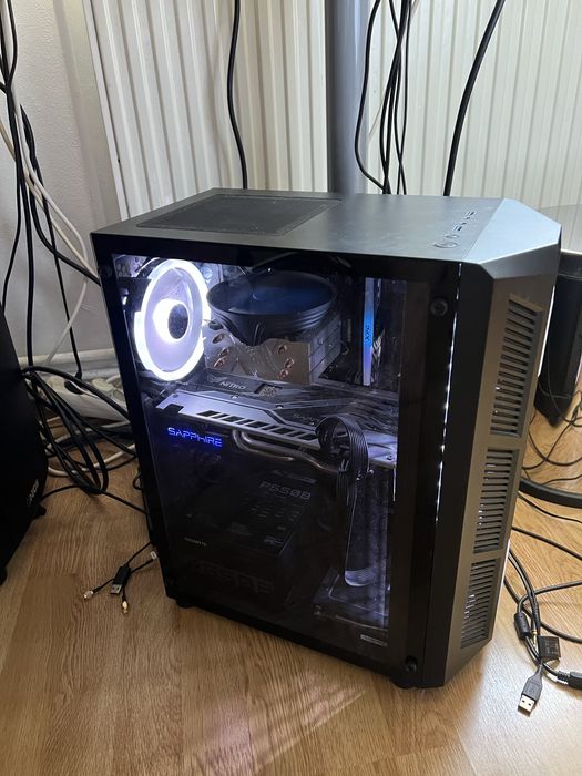 PC Gaming + Tastatura Razer CADOU, Intel i5-10400f, 1 TB SSD Kingston, Radeo 580 nitro series, 16 gb RAM DDR 4