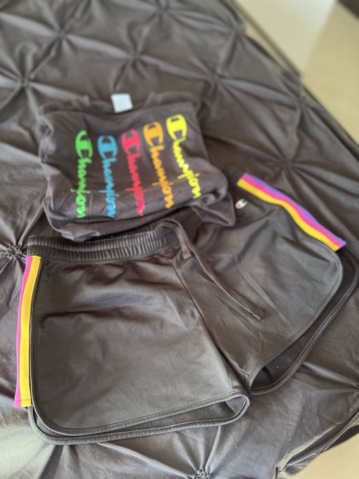 Champion - дамско екипче