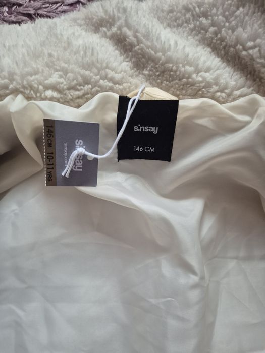 Geaca fete noua cu eticheta 146cm 10-11ani