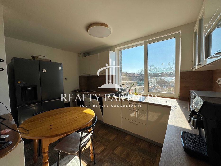 Продава къща – с. Ярджиловци, обл. Перник