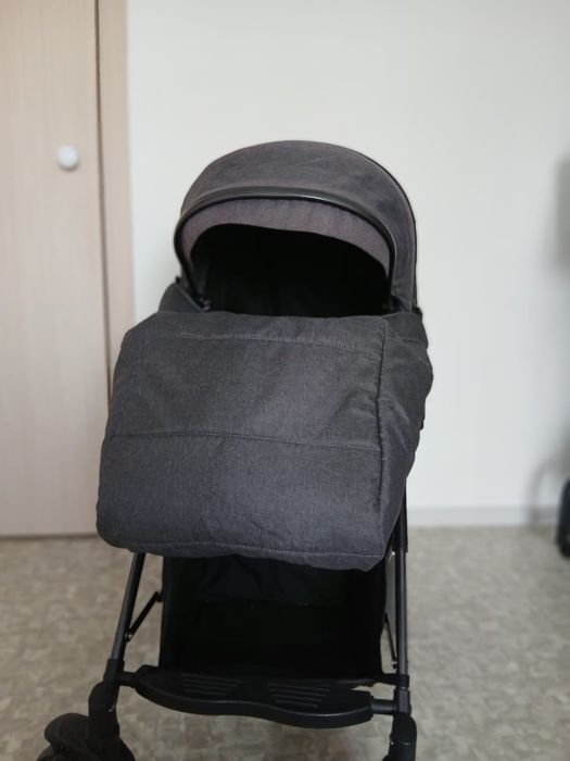 Коляска прогулочная