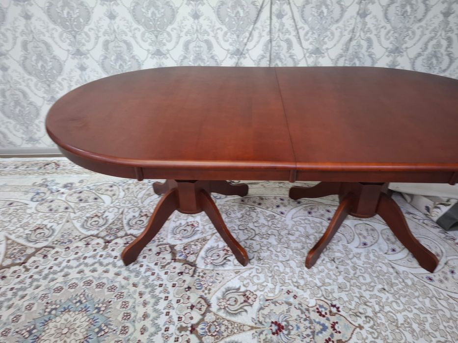 Продам стол производство малайзия