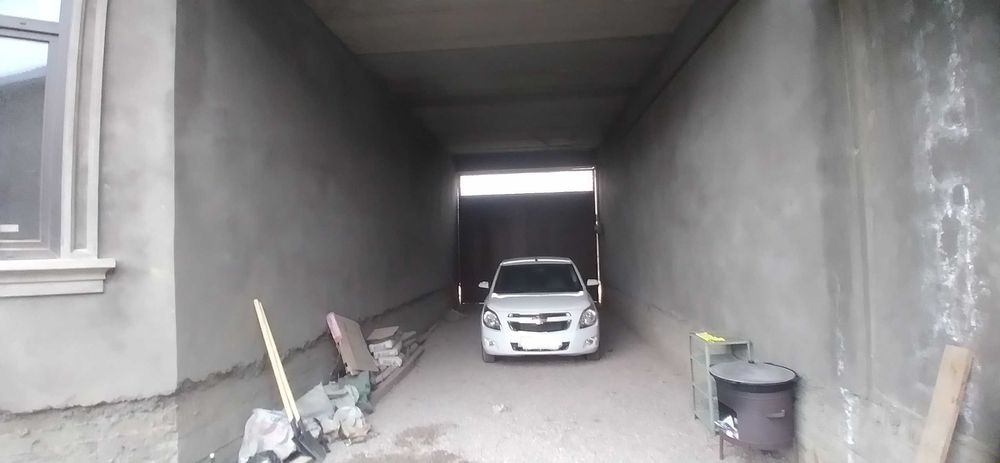 Продам Евродом Туркмахалля улКодирия 3уровня 6соток 8комнат