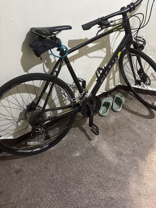 Vând bicicletă Giant