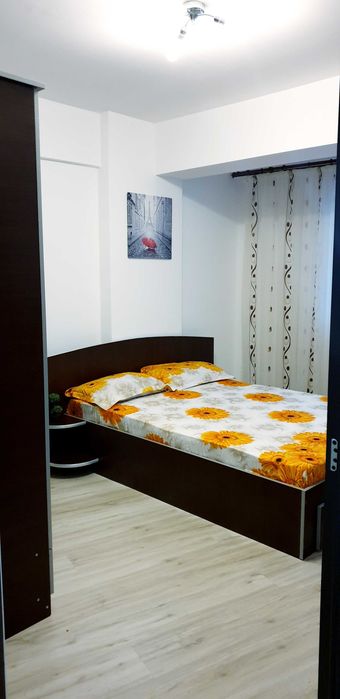 Vand Apartament  3 camere , Bd.Alexandru Obregia