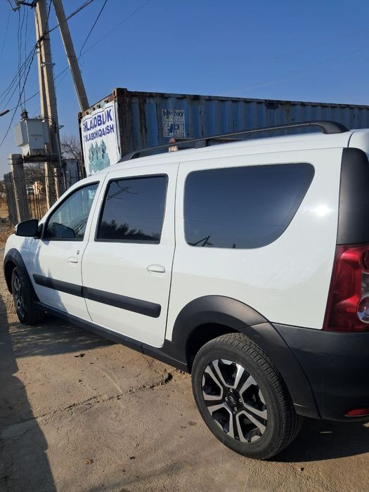 Lada Largus sotiladi